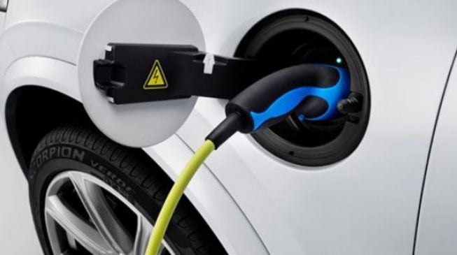 Bill to encourage purchase of gas-powered vehicles scales second reading