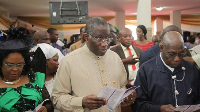 Jonathan, Obasanjo sit side by side in church