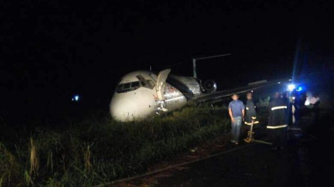 Image result for Dana aircraft overshoots PH runway, lands inside the bush