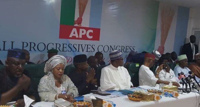 ‘Division within APC’, ‘Legal battle’ — four reasons Buhari cited for rejecting elongation of Oyegun’s tenure