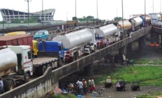 Lagos, military give truck drivers 48 hours to vacate bridges