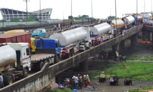 Lagos, military give truck drivers 48 hours to vacate bridges 