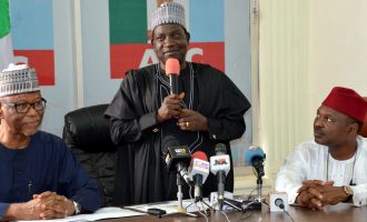 Lalong, Banire, SGF on panel ‘to examine’ extension of Oyegun’s tenure