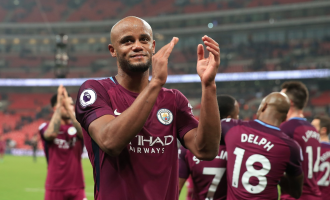 Man City one win from title; Giroud inspires Chelsea win