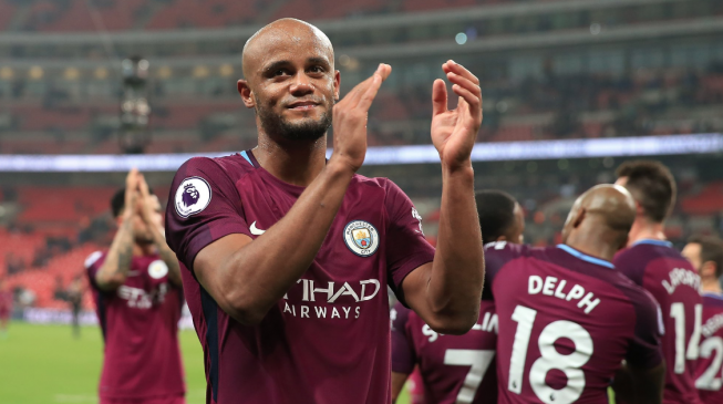 Man City one win from title; Giroud inspires Chelsea win