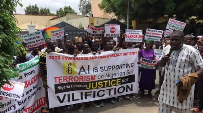 PHOTOS: Protesters storm Amnesty International’s Abuja office 24 hours to launch of report on rape