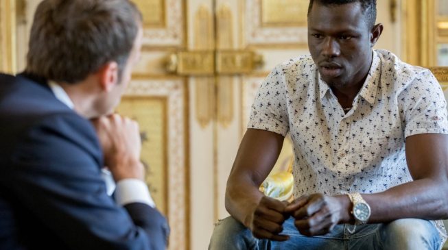 Malian ‘spiderman’ offered French citizenship after rescuing child