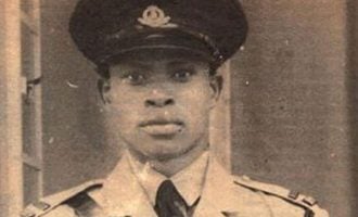 The revolutionist as the true national knight: Retelling the tale of Isaac Boro 50 years after