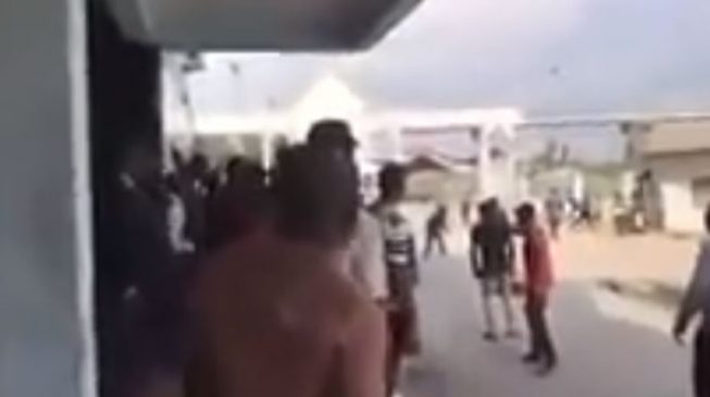 TRENDING VIDEO: How ‘thugs’ disrupted court proceedings in Rivers