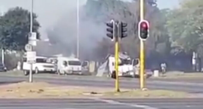 VIDEO: Robbers blow up cash vans in broad daylight in South Africa