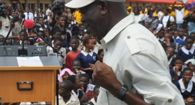 Oshiomhole: Nigerians will have swollen pockets if money diverted under Jonathan is distributed