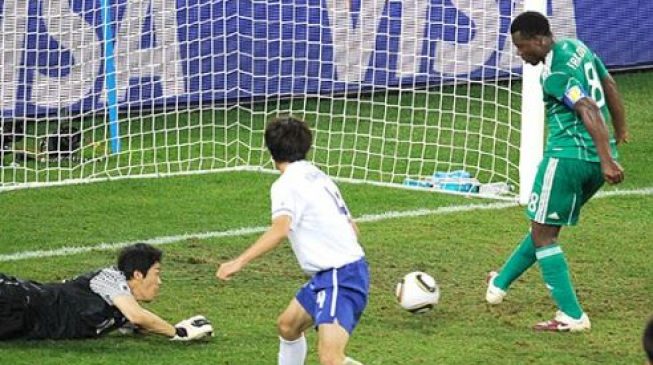 FLASHBACK: Yakubu Aiyegbeni’s baffling 2010 World Cup miss