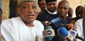 2019: Zamfara deputy governor, defence minister tackle Yari, adopt direct primary 2019: Zamfara deputy governor, defence minister tackle Yari, adopt direct primary