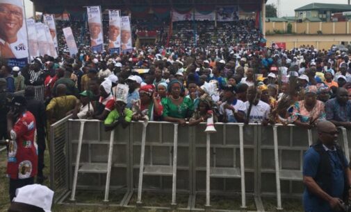 EXTRA: Ngige ‘campaigns’ for Fayose at APC rally