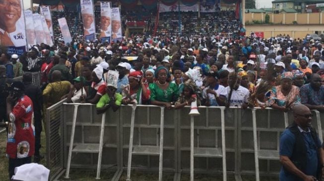 EXTRA: Ngige ‘campaigns’ for Fayose at APC rally
