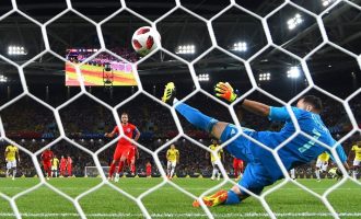 VIDEO: England defeat Colombia on penalties