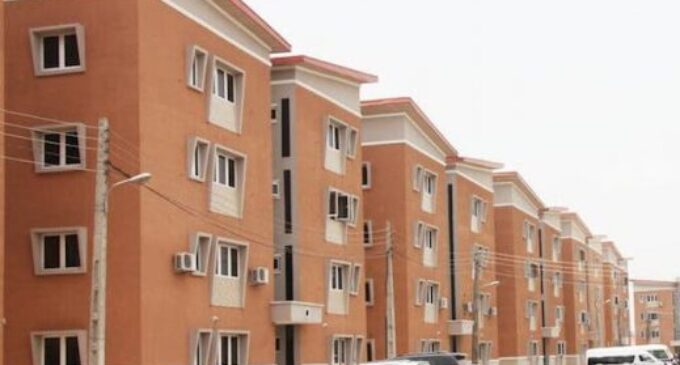 FG to raise N800m for mass housing