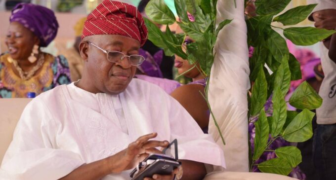 Osun n’assembly caucus disowns senator who accused Oyetola of incompetence