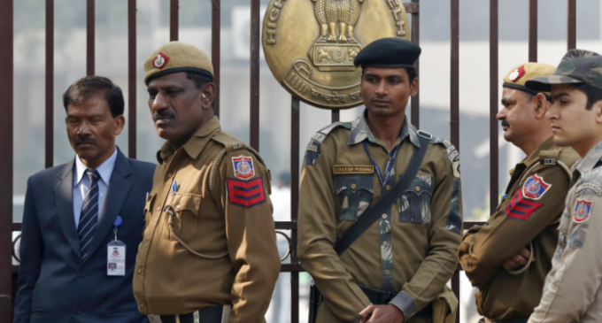 India arrests two Nigerians for forgery