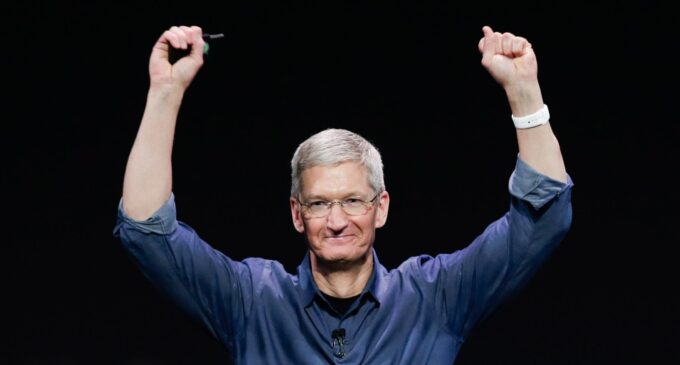 Apple’s market value hits $1trn — first US company to attain such height