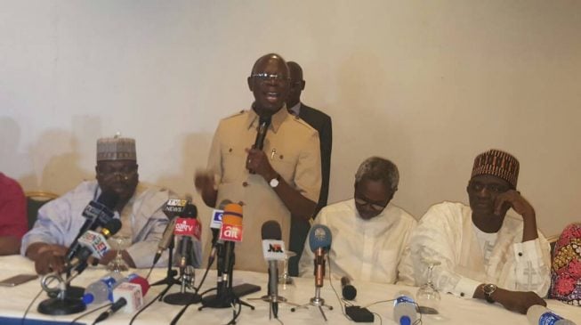 Make sure national assembly reconvenes, Oshiomhole tells APC lawmakers