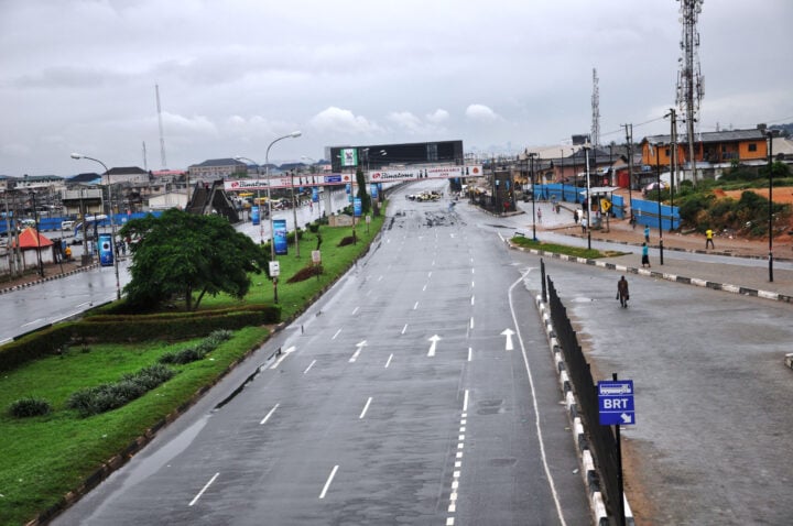 Pic 2. Vehicular Traffic reduces at Iyana Oworo Area as a result of closure of 3rd Mainland Bridge for temporary maintenance in Lagos on Friday (24/8/18)