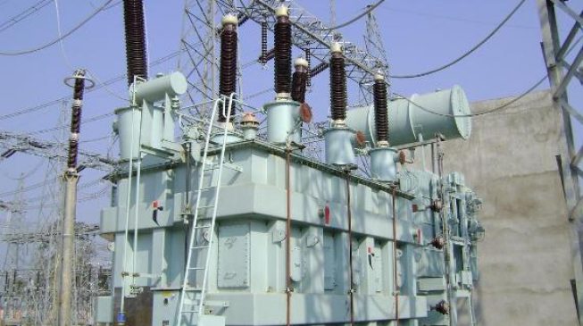 Fashola: Power generation has risen to 7,000 mega watts