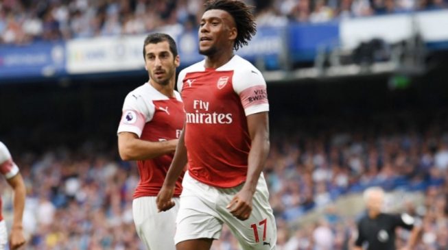 Iwobi scores in narrow Arsenal defeat at Chelsea
