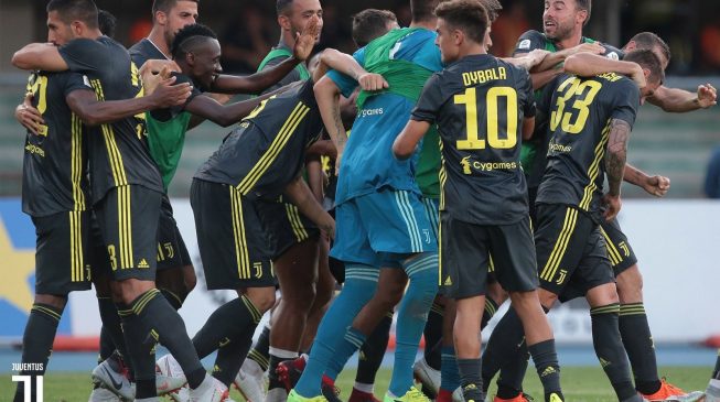 Ronaldo begins Juventus adventure with late win at Chievo