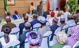 PHOTOS: Buhari meets Nigerian community in China