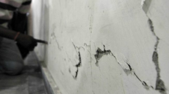 ‘Drop to the ground and cover your head’ — tips on surviving earth tremors
