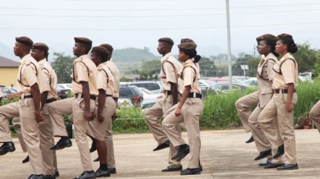 Immigration promotes 1392 personnel