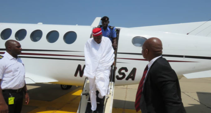 PHOTOS: Kwankwaso ‘quietly’ visits Kano, hosts supporters