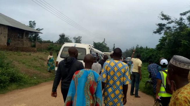 Osun rerun: Tension as armed ‘thugs’ seize PVCs of voters