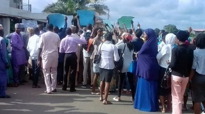 Radio Kwara staff shut down station
