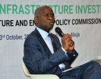 Fashola: Let’s stop deceiving ourselves, Nigerian banks not ready to fund infrastructure