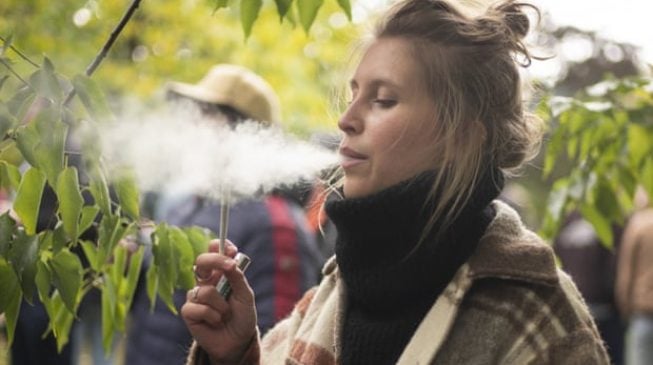 EXTRA: Canada struggling to meet demands for cannabis — weeks after legalising it