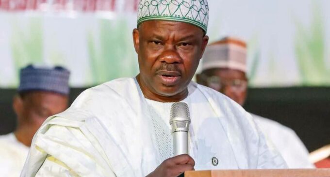 Amosun joins presidential race, says he’ll help Nigeria achieve destiny
