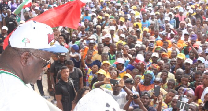 ‘1000 loyalists of Kashamu’ dump PDP for APC