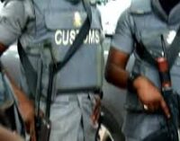 Oyo community tackles customs over ‘killing of residents’ during clash with smugglers
