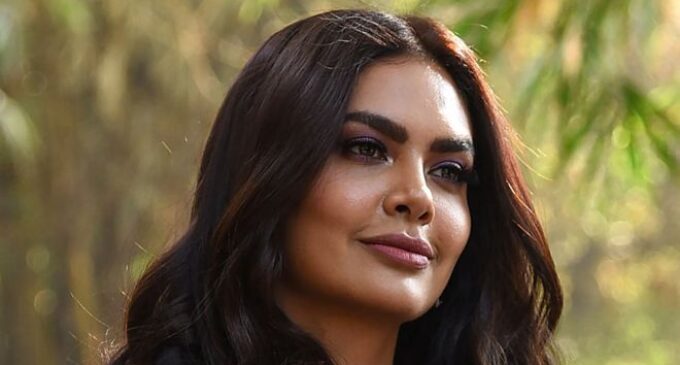 Bollywood actress tenders apology over Iwobi ‘gorilla’ slur