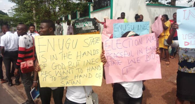 Police fire tear gas at INEC ad-hoc staff protesting non-payment of allowance