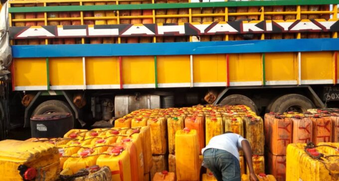 Nigeria ‘losing millions of dollars’ to palm oil smuggling