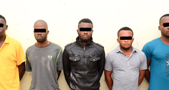 VIDEO: Five Nigerians captured robbing bureau de change in UAE