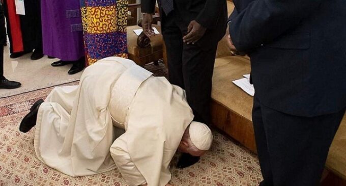 TRENDING: Pope kisses feet of rival South Sudan leaders