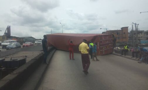 Another container falls on Ojuelegba bridge