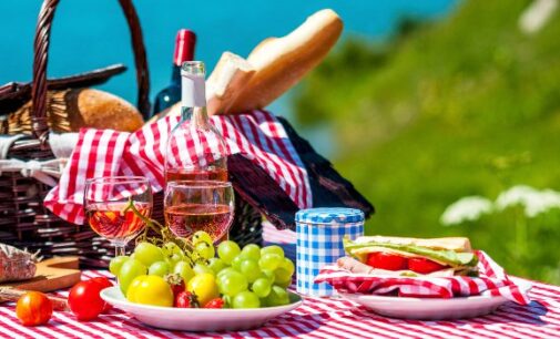 Short of date ideas? Here’s how to plan a perfect romantic picnic