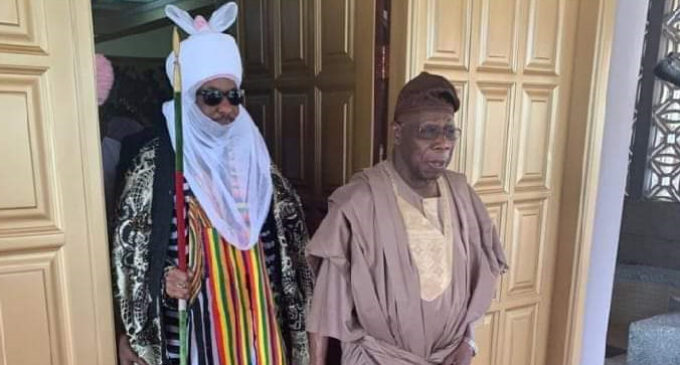 FACT CHECK: Did Obasanjo visit Sanusi as this picture ‘suggests’?