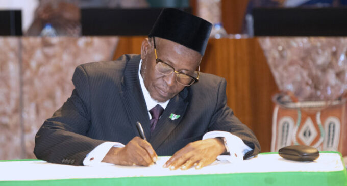CJN summons six chief judges over conflicting court orders