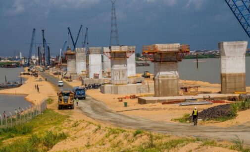 FG may redesign 2nd Niger Bridge to prevent suicide